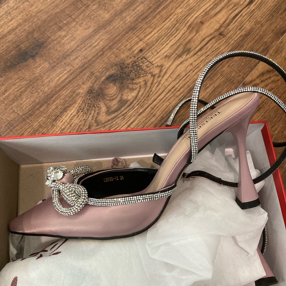 Chic Pink and Silver Heels with Modern Design